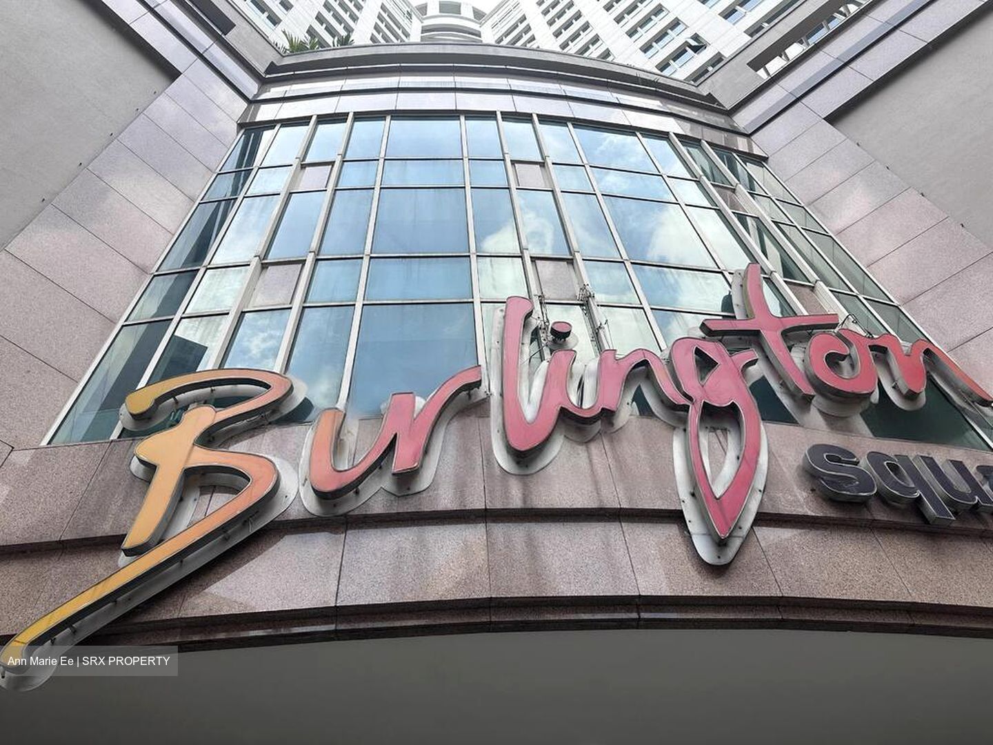 Burlington Square (D7), Retail #451304781